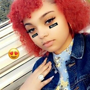 Meet your Posher, Myrakle